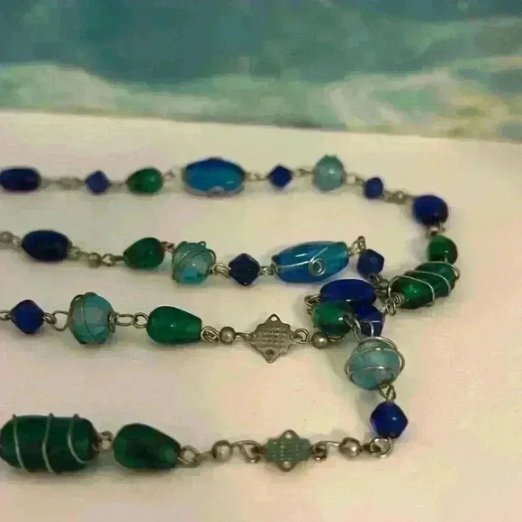 Blue Green Long Vintage Beaded Silver Tone Glass Necklace 30” - Picture 3 of 13